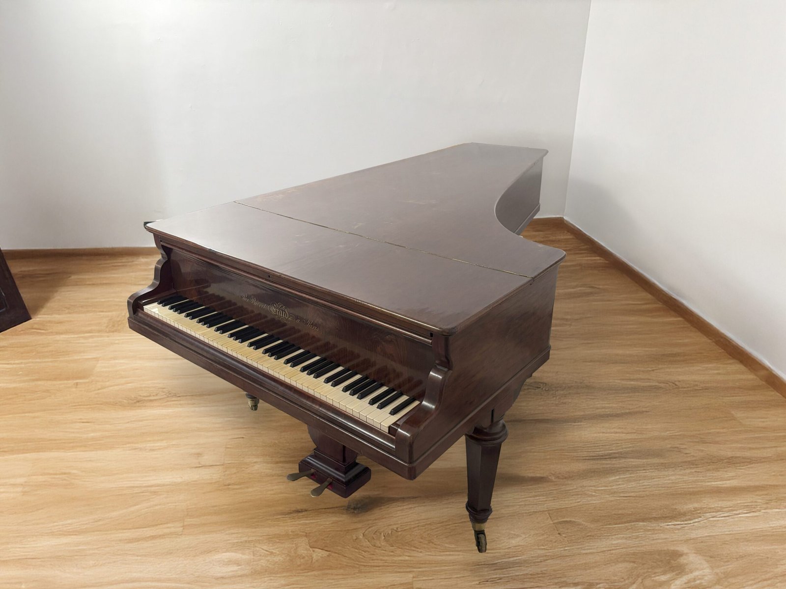 Deuxième vue latérale du piano Erard de 1847