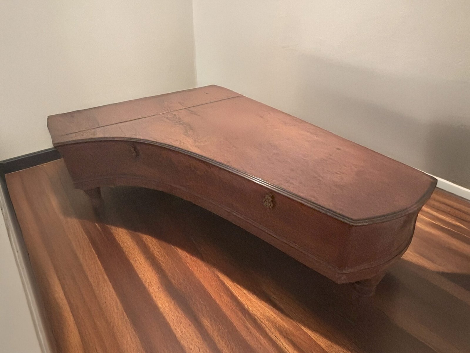 Vue arrière du piano à queue Pleyel de 1838